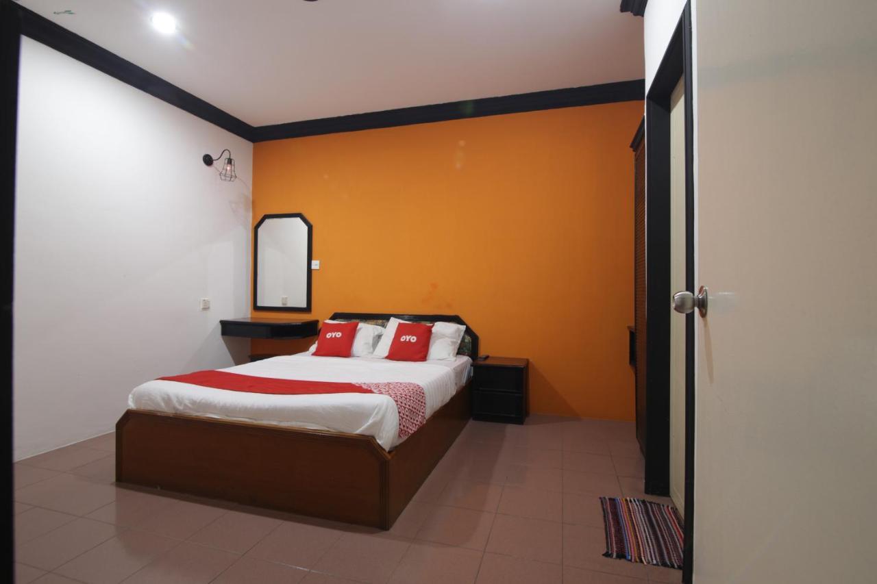 G City Hotel Телук-Интан Экстерьер фото