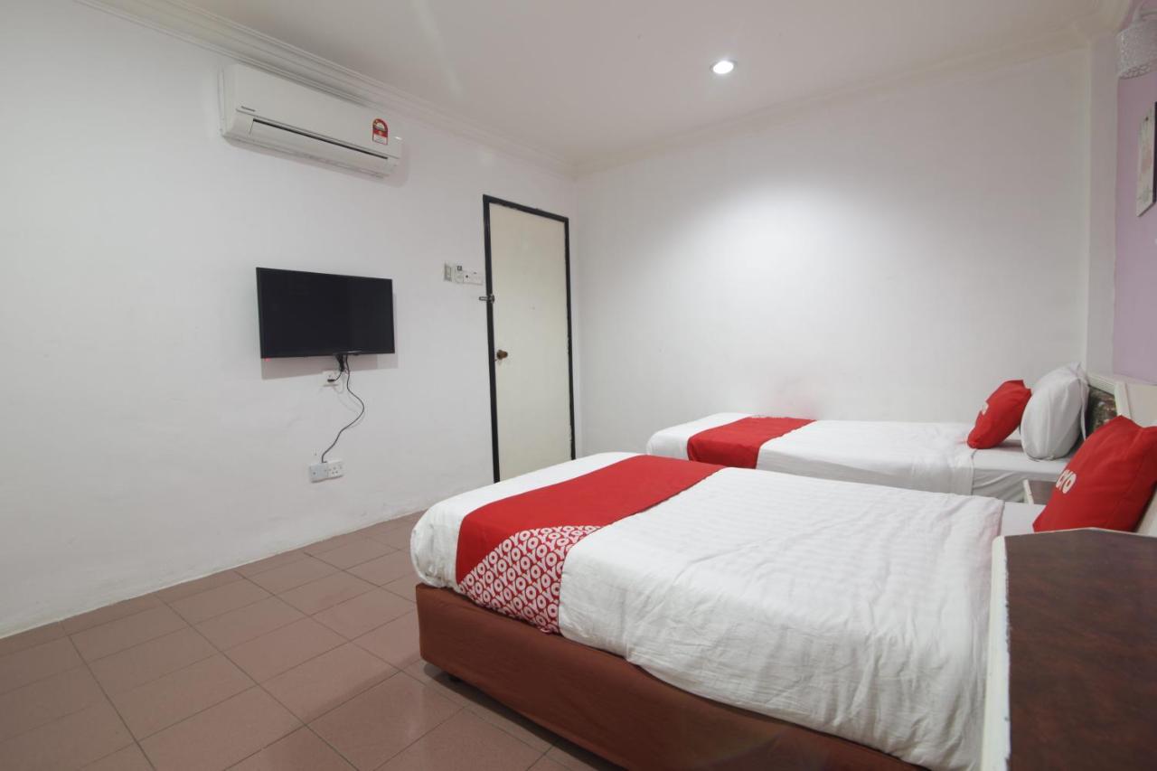 G City Hotel Телук-Интан Экстерьер фото
