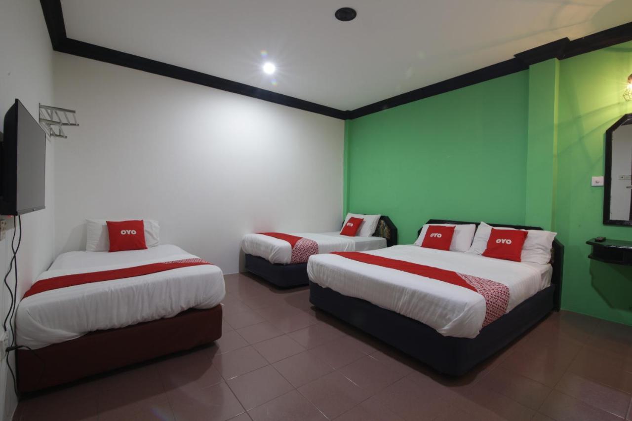 G City Hotel Телук-Интан Экстерьер фото